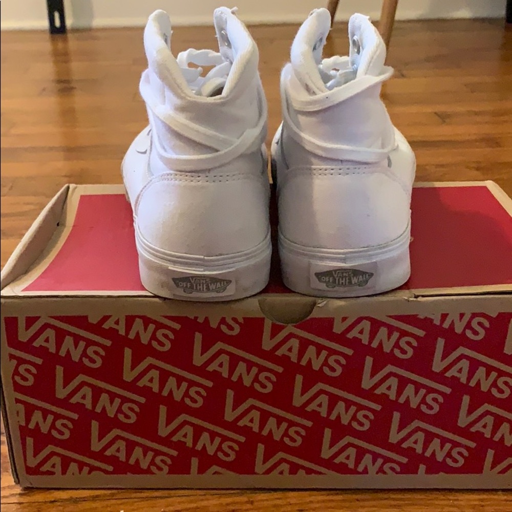 Vans - Picture 2 of 3